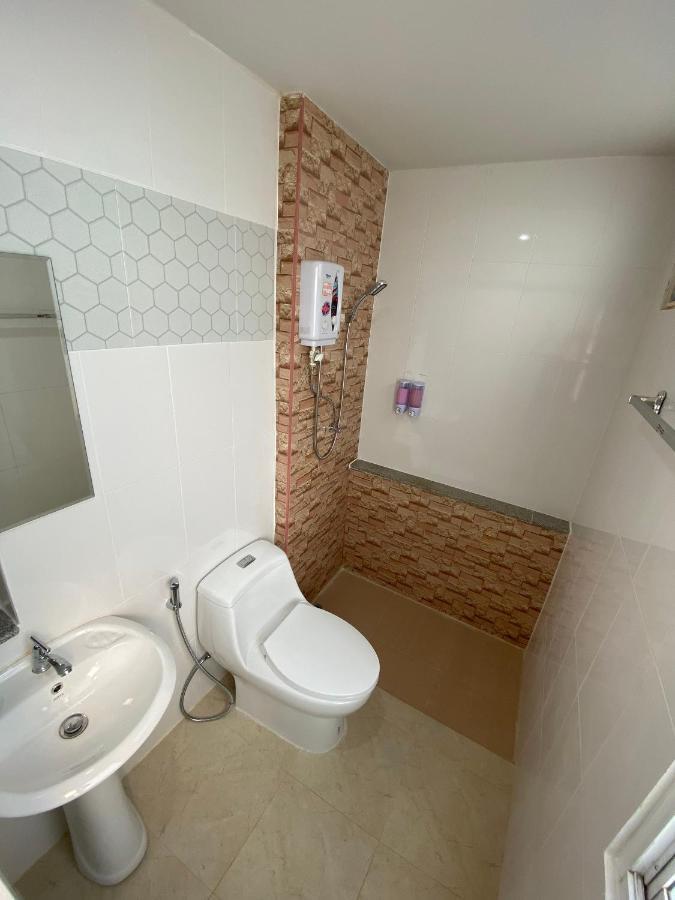 Aparthotel Racha Caftel - 7 House - รชาคาฟเทล Chiang Mai Exterior foto